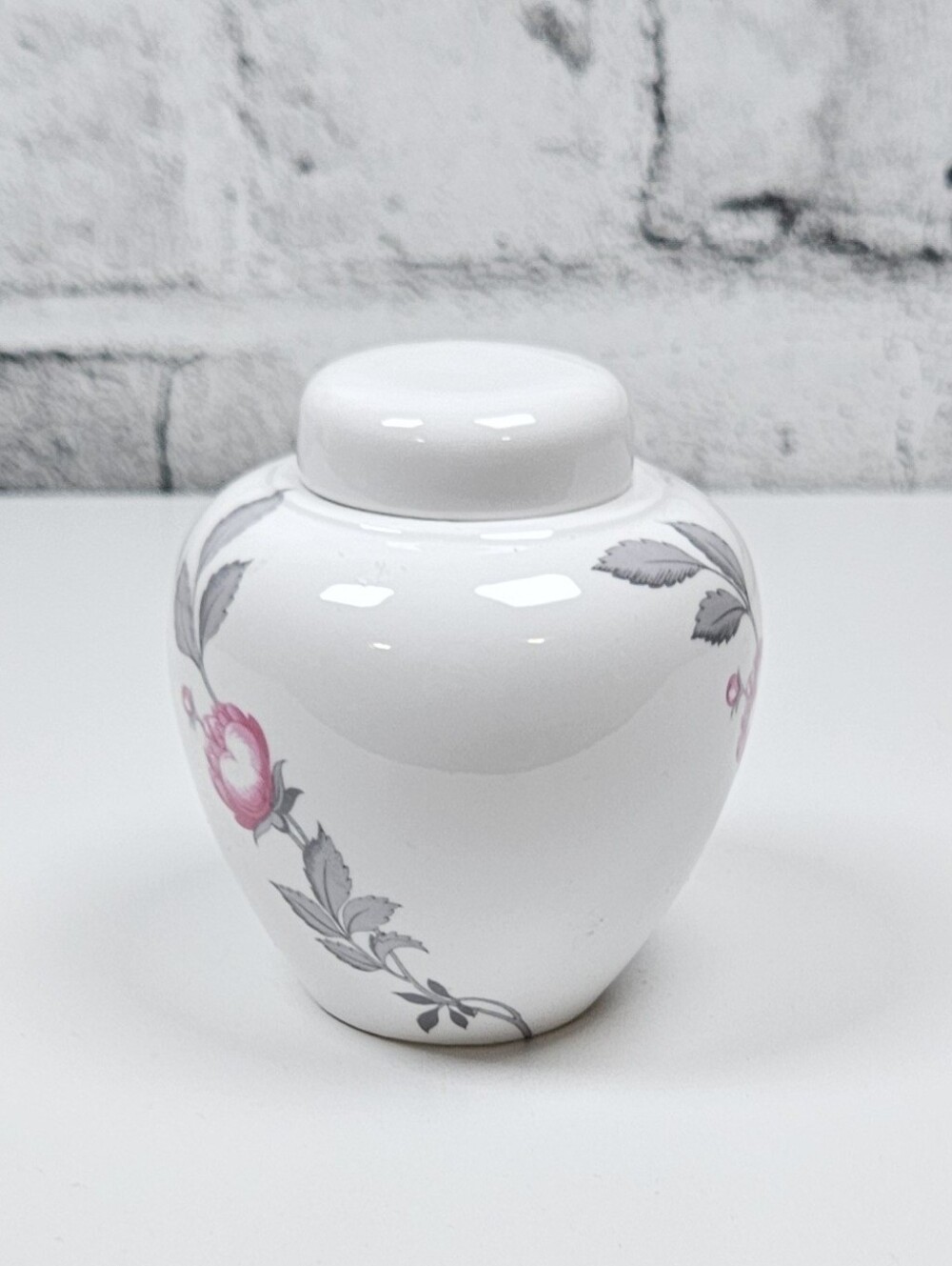 Spode H143 Vintage England Bone China Pink Rose Ginger Jar With Lid